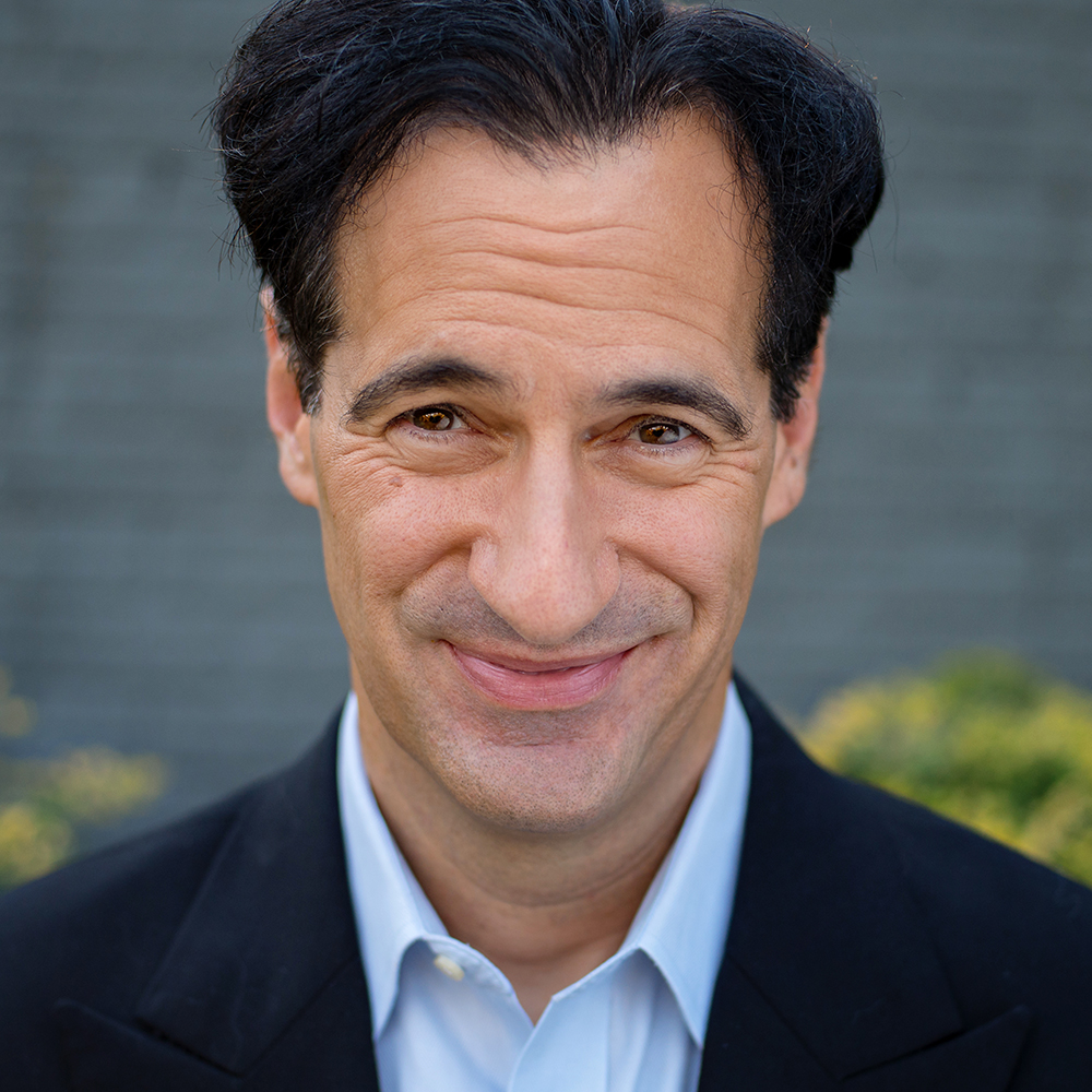 Carl Azuz Headshot