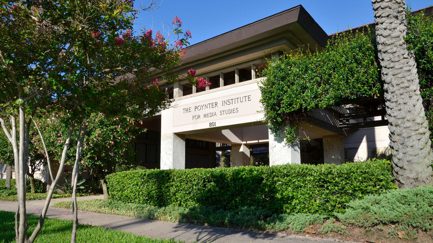 Poynter Bldg Front Close